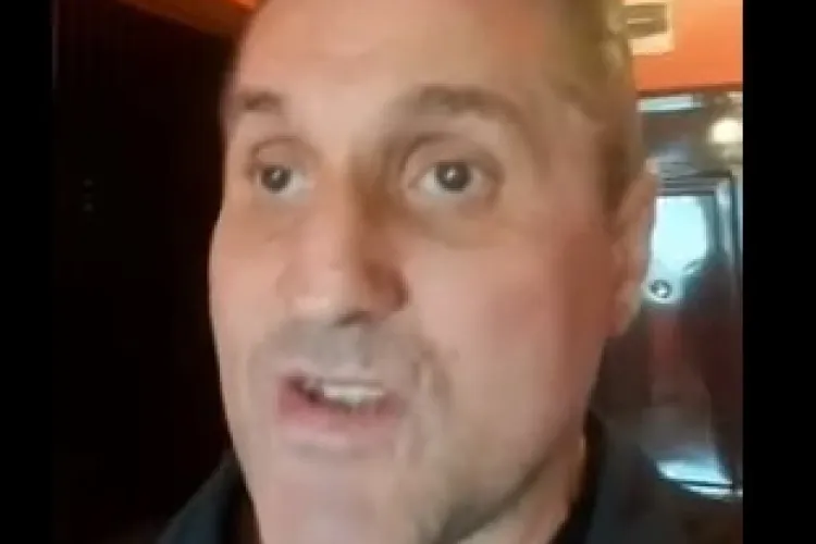 Gore face previziuni apocaliptice despre pașaportul verde cu cod de bare  - VIDEO