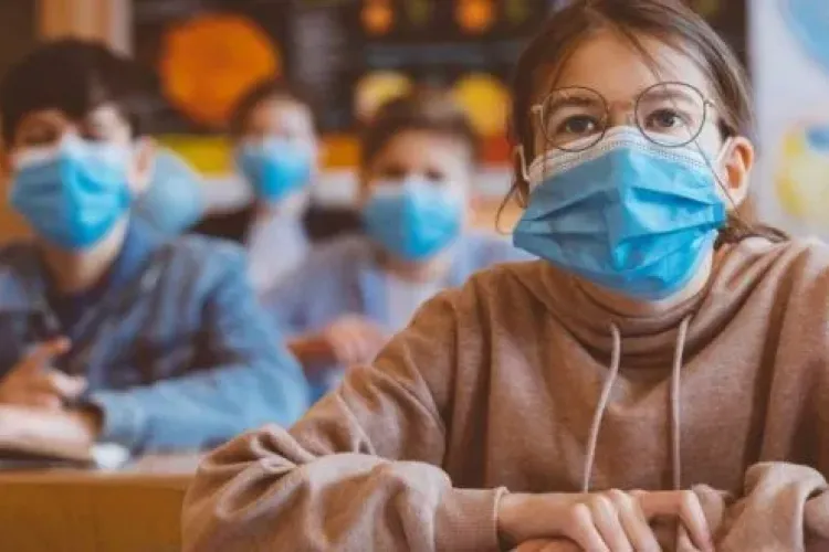 De mâine, TOȚI elevii se pot întoarce în bănci, cu o condiție! Ordinul comun a fost publicat oficial