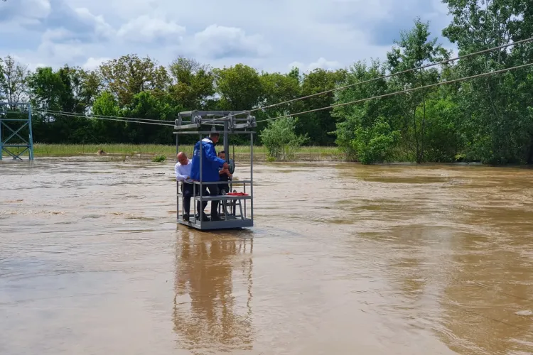 Cum evaluează prefectul din Bihor pagubele inundațiilor. Nu ne facem bine niciodată! - VIDEO