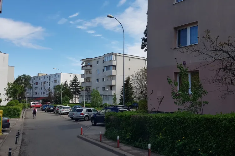 Boc spune că balcoanele se pot închide numai cu acordul Comisiei de Estetică Urbană