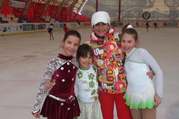 Spectacol pe gheata in week-end la patinoarul Fiesta Sport din Cluj-Napoca!