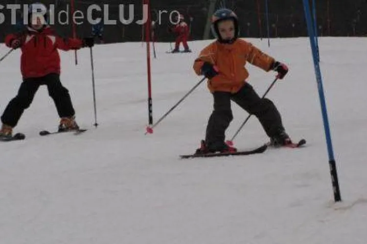 "Serbarile Zapezii", din statiunea Baisoara, aduna la start 900 de copii din Transilvania si Moldova