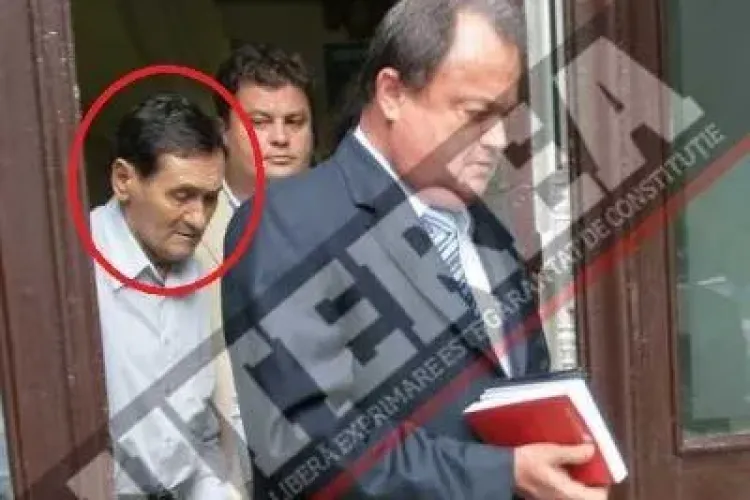 El este Eugeniu Petrescu, cel care a dus spaga de la Vama Halmeu via Cluj, la PDL Bucuresti! - FOTO