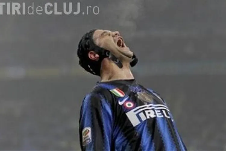 Cristian Chivu a lovit cu pumnul un adversar in meciul cu Bari - VIDEO