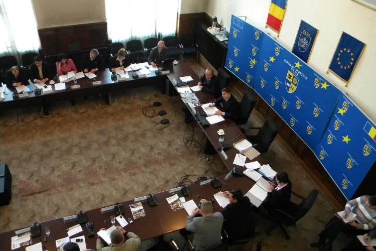 Indiferent de culoare politica, consilierii judeteni spun NU comasarii spitalelor din Cluj! VIDEO