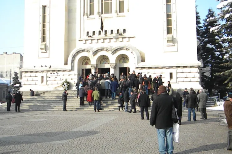 Desfiintarea Mitropoliei Clujului este doar un scenariu alarmist, sustin reprezentantii Arhiepiscopiei