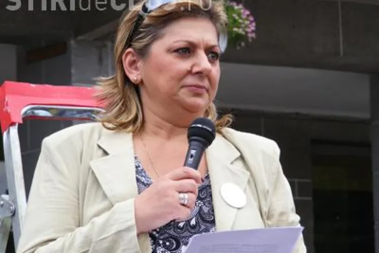 Lucia Cojocaru, lider SLIPC Cluj: "Profesorii nu isi vor incasa salariile in noiembrie si decembrie pentru ca nu sunt bani"