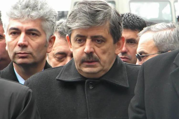 Uioreanu: Puterea portocalie a dovedit in cazul Dan Pasat ca e solidara cu infractorii! 