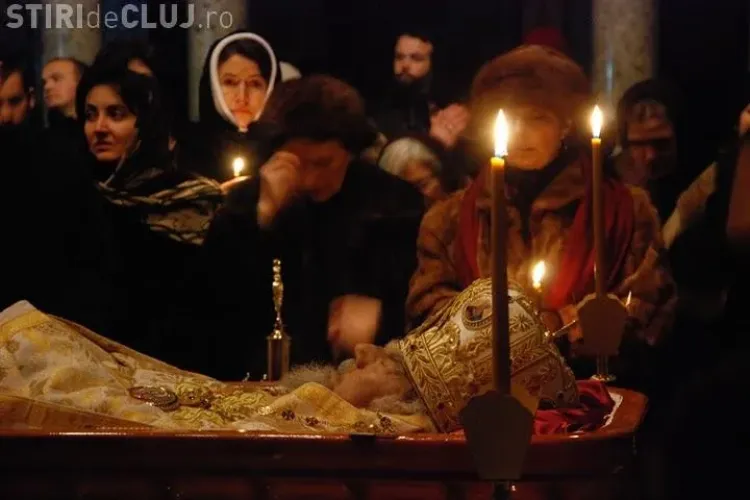 Sicriul cu trupul lui IPS Bartolomeu va inconjura catedrala Mitropolitana, inainte de a fi depus in cripta Inaltilor Ierarhi