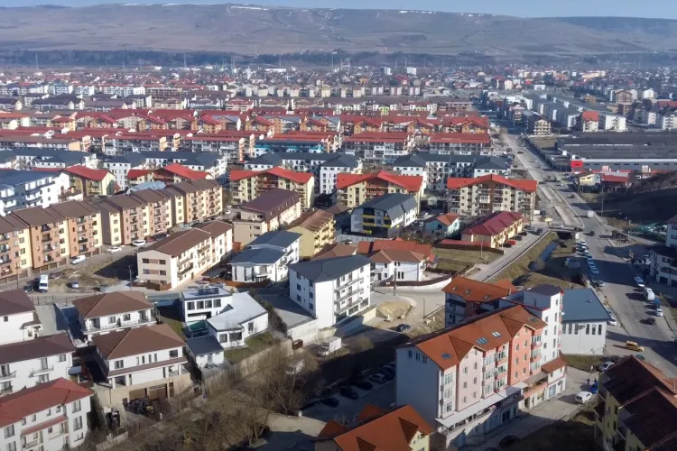 A început școala în Florești. 500 de metri cu mașina în 32 de minute   