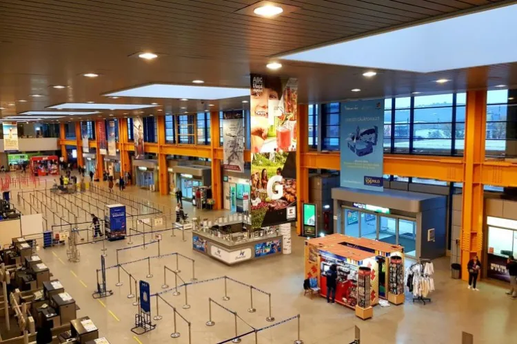 Spitalul Judeţean din Bistrița securizează buletinele de analiză pentru COVID, după ce o persoană a prezentat un test fals pe aeroportul din Cluj-Napoca