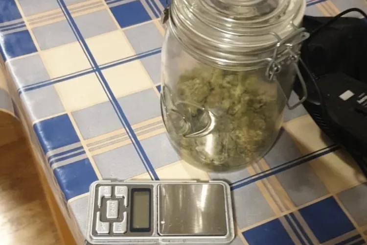 Traficul de droguri e în floare la Cluj! Alți doi traficanți au fost reținuți - FOTO   