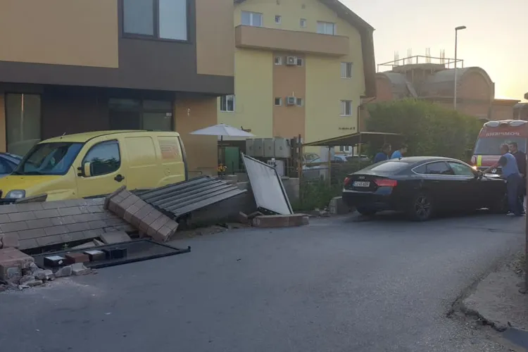 Accident în Florești, la strâmtoarea de pe Șesul de Sus. Șoferul era beat - FOTO   
