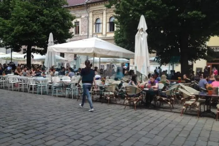 Județul Cluj a scăpat de COVID-19 în proporție de 50%. Care localități sunt încă afectate de virus?