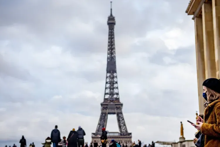 Europenii vaccinați anti-COVID-19 vor putea intra în Franța din 9 iunie, fără a prezenta un test-COVID negativ