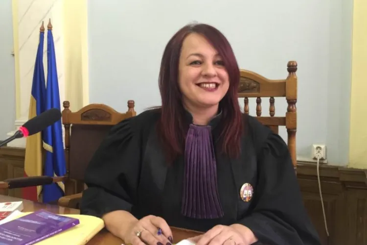 Judecătoarea clujeană Adina Lupea susține că magistrații incomozi sunt amenințați de șeful CSM, Bogdan Mateescu