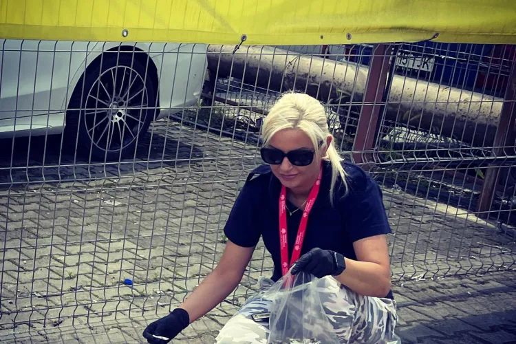 Tinerii au adunat chiștoace în Florești: Floreștiul nu este scrumiera NIMĂNUI - FOTO