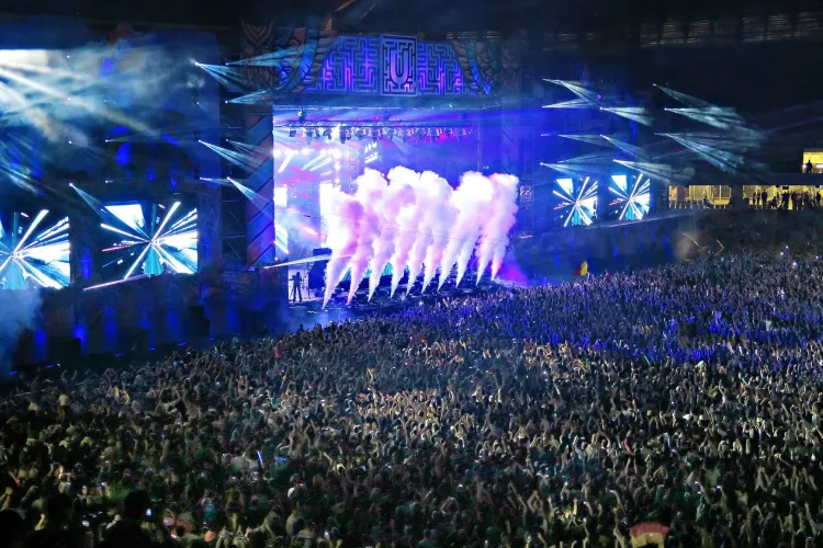  Anunțul privind organizarea UNTOLD a crescut prețul cazărilor în Cluj chiar și de zece ori. Patru nopți la o vilă costă 36.000 de lei 