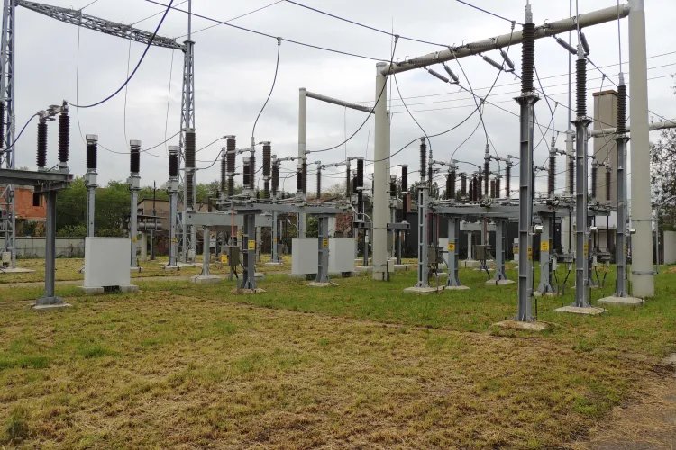 Distribuție Energie Electrică România derulează proiecte de investiții de aproximativ 340 milioane lei prin cofinanțare din fonduri europene