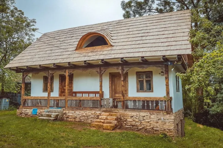 Casa de vacanță à la Cluj, al cărei decor e ca o turtă dulce - FOTO   