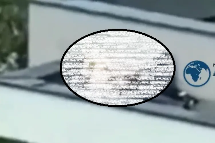 Filmați când făceau dragoste pe acoperișul unui bloc din centrul Clujului - VIDEO