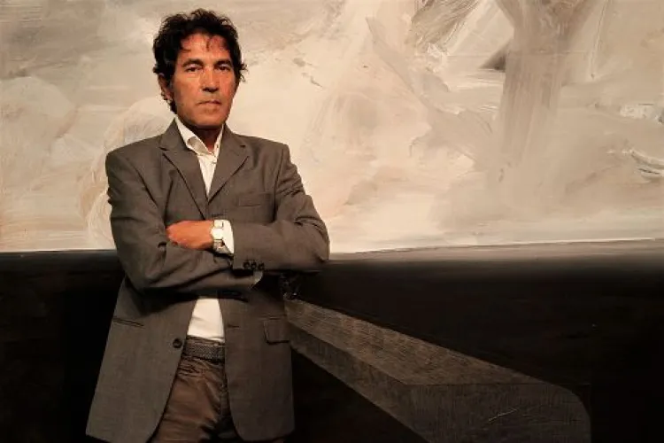 Sculptură invizibilă, vândută cu 15.000 de euro. Explicația excepțională a artistului pentru scultura care nu există