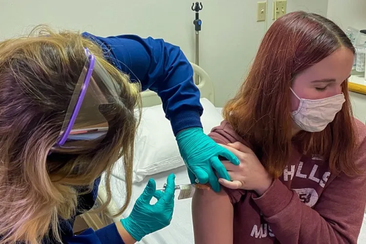 Cîțu: „Din 1 iunie vom putea să vaccinăm și adolescenții. Îi încurajăm pe părinți să ia cea mai bună decizie”