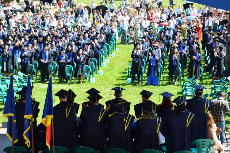 Semn de normalitate la Cluj! Prima festivitate de absolvire ca la carte. S-a întâmplat la USAMV Cluj - FOTO