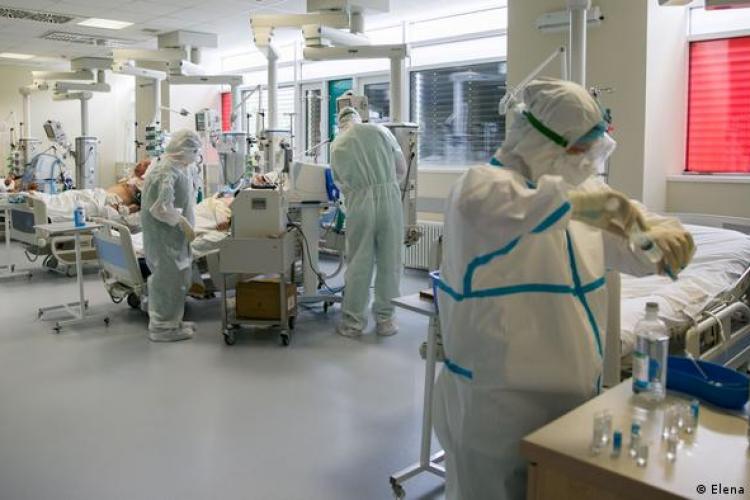 Avertismentul dur al medicilor: România ar trebui să se pregătească pentru valul 4 al pandemiei
