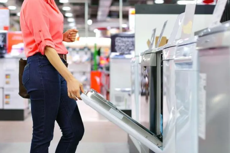 Cei care vor să vândă voucherele „Rabla pentru electrocasnice” vor fi sancționați