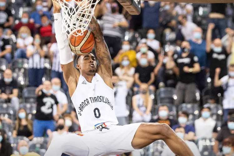 Biletele pentru meciul decisiv al finalei U BT - CSM Oradea se pun în vânzare de sâmbătă