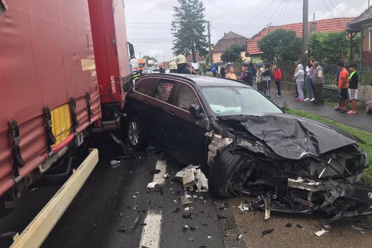 Accident rutier la Luncani! 3 mașini avariate - FOTO