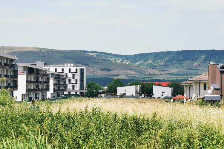 Salanță poate face un PUZ în Florești, pentru 7 blocuri. Locuitorii se plâng că e lângă case   