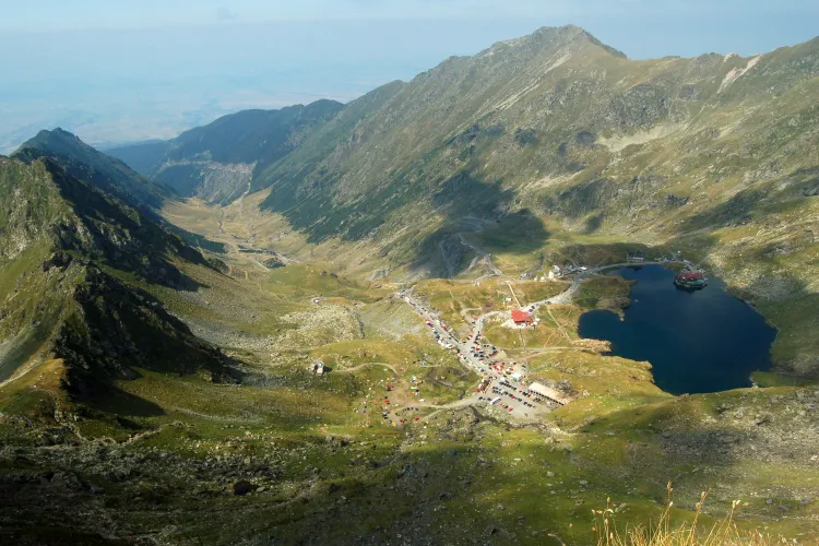 Circulaţia prin tunelul de la Bâlea Lac, de pe Transfăgărăşan, închisă luni