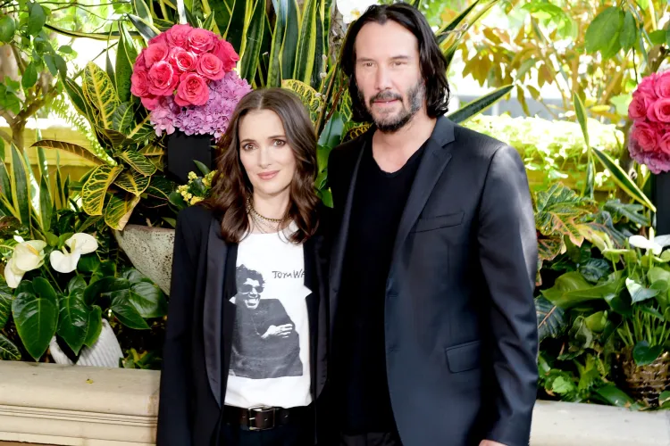 Cum au ajuns Keanu Reeves și Winona Ryder să se căsătorească în România?