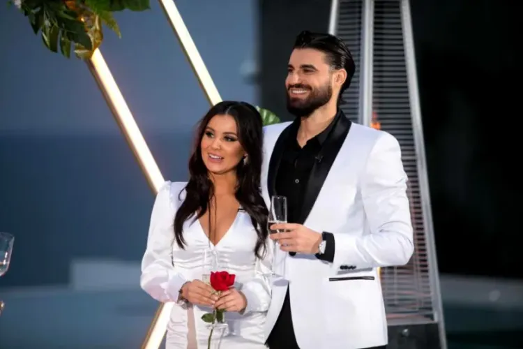 Burlacul 2021. Andi Constantin a ales-o pe clujeanca Ana Bene în finală