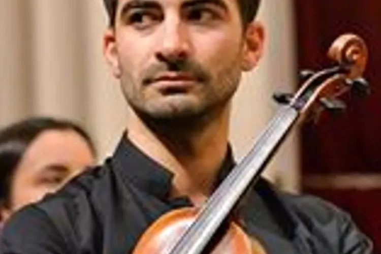 Un angajat de la Opera din Cluj agață femei pe Facebook cu poze perverse - FOTO   