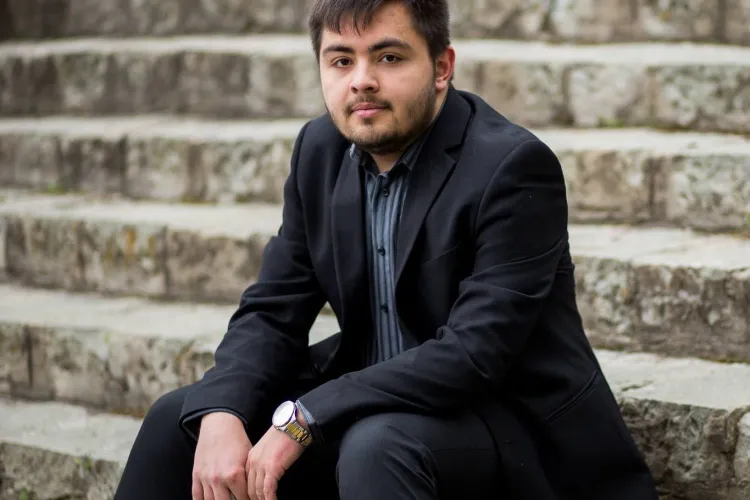 Drama unui student din Cluj după vaccinarea cu Pfizer. De șase săptămâni este internat în spital - FOTO