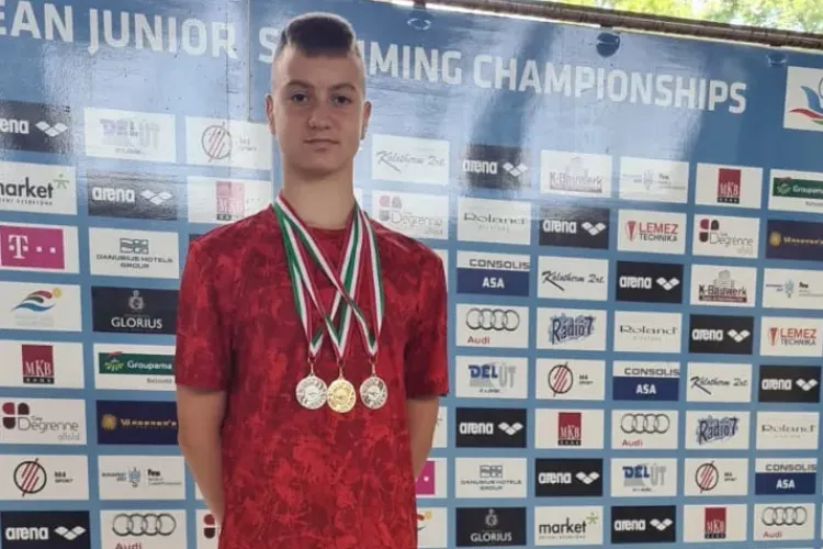 Un înotător clujean a obținut 3 medalii de aur la un concurs în Ungaria