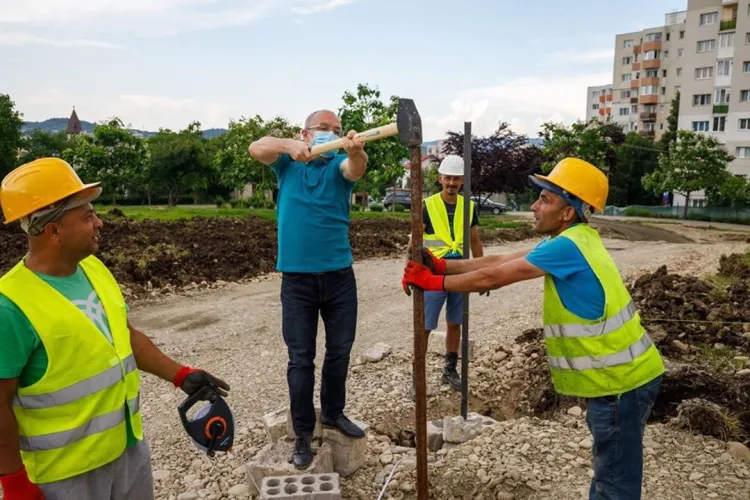 Boc întrebat dacă pot marii dezvoltatori imobiliari să umble la ”butoanele” Primăriei Cluj-Napoca - VIDEO