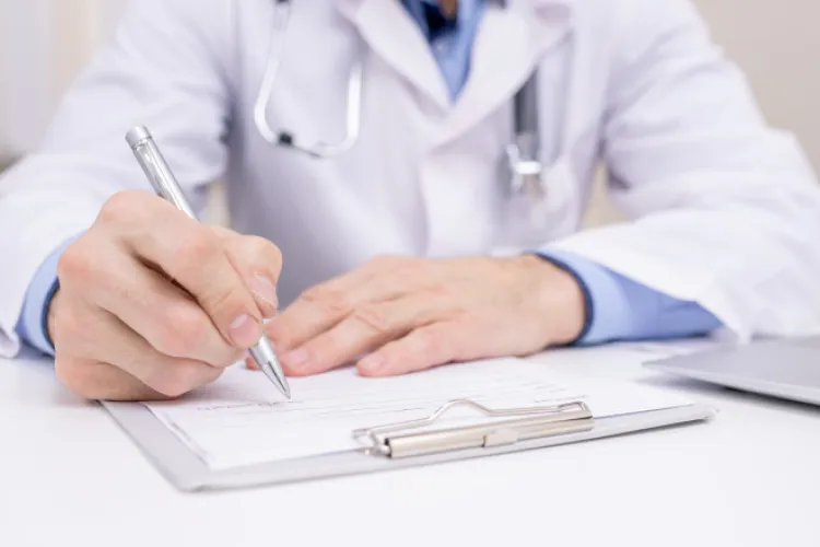 Concedii medicale 2021. Noi amenzi și reguli de la 1 august. Medic de familie clujean: „Birocrație. Vor să nu mai dăm concedii?”