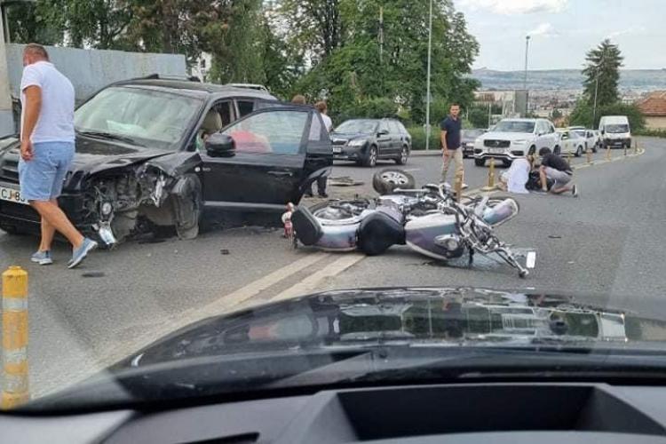 Motociclist ranit pe Calea Turzii. A ratat curba - FOTO si VIDEO