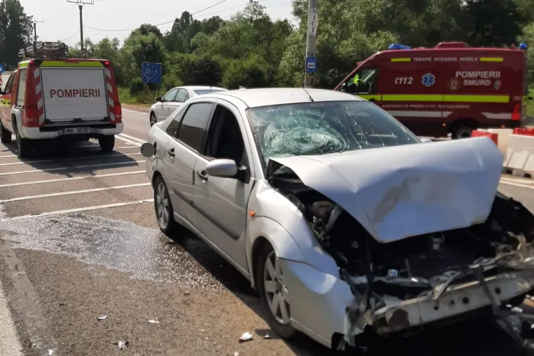 Accident rutier în Feleacu! O femeie a fost transportată la spital - FOTO