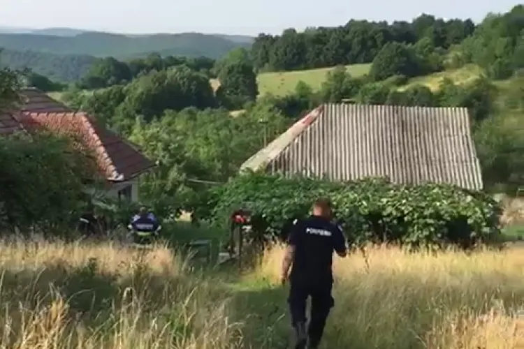 Tragedie la Huedin. Incendiu soldat cu decesul unui bătrân - VIDEO