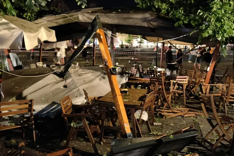 Boc: Furtună ca cea de duminică seara nu am mai văzut de 30 de ani    