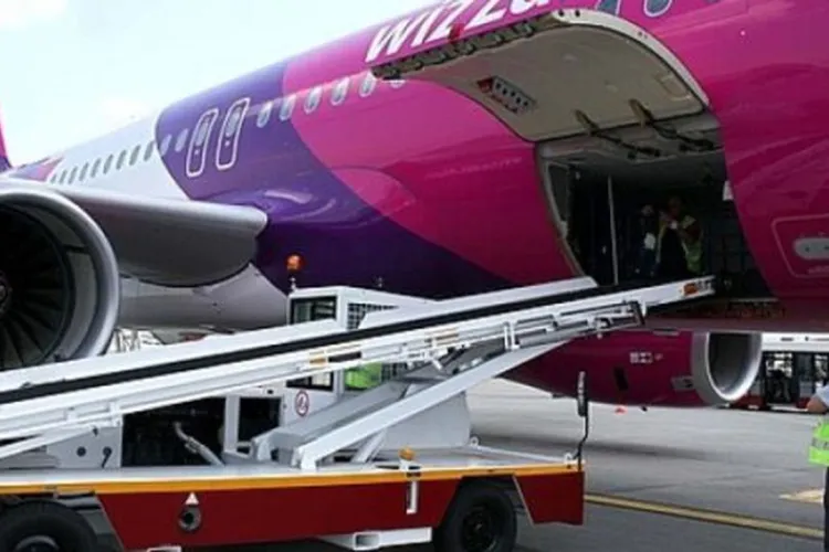 Avion care trebuia să ajungă la Cluj, implicat într-un accident