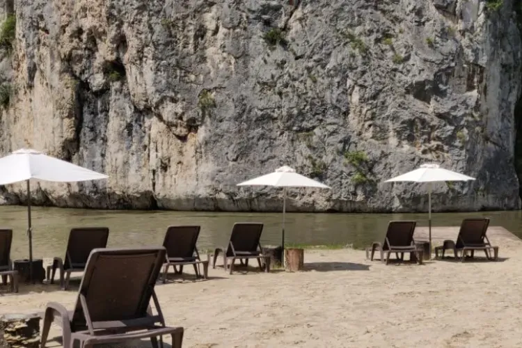 Plaja superbă din Apuseni, care te va duce cu gândul la Thailanda. Vii cu noi? - FOTO