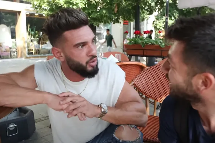 Dorian Popa, întrebat la Cluj de Mircea Bravo ce înseamnă să fii bogat - VIDEO