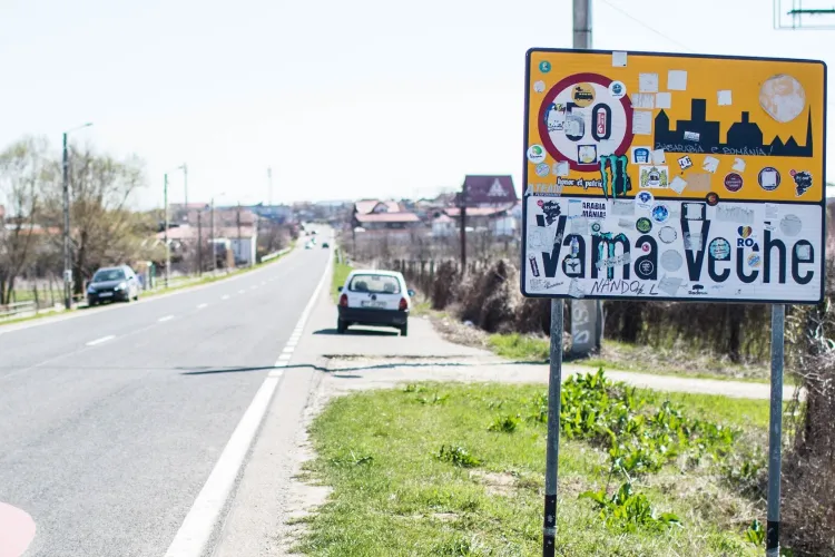 Patru tineri, reținuți în weekend în Vama Veche pentru trafic de droguri de mare risc