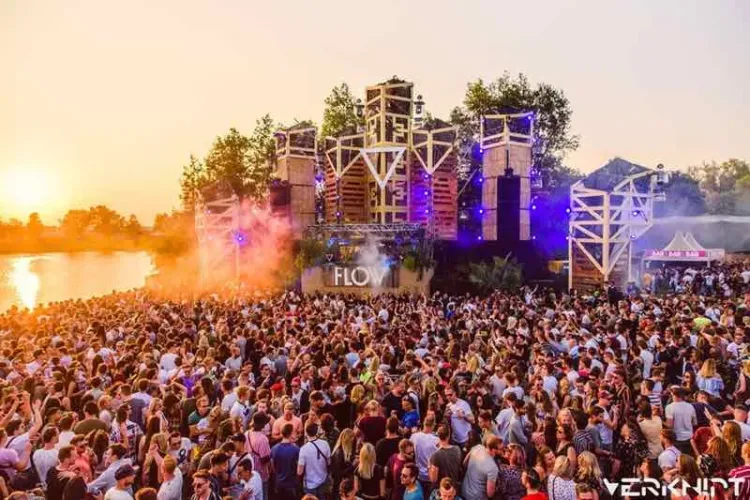 1.000 de persoane infectate la un festival de muzică la care s-au respectat toate măsurile de igienă, în Olanda